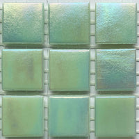Irisoiva lasimosaiikki 20mm helmenvihreä - mosaicshop
