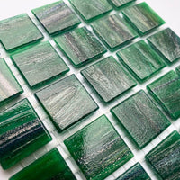 Kultasuoninen lasimosaiikki 20mm metsänvihreä - mosaicshop
