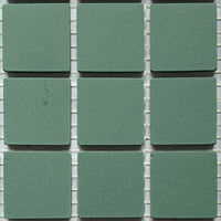 Winckelmans Vert Foncé – mattapintaiset 20x20 mm mosaiikkilaatat verkkoon kiinnitettyinä