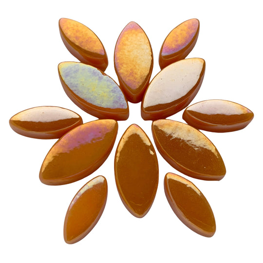 Ottoman Kronblad Pärlemor Orange