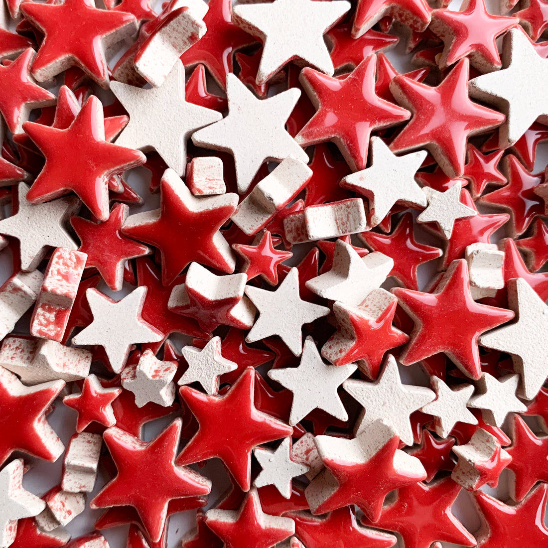 Charms Sterne Rot