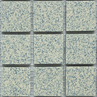 Winckelmans Bleu 208 Mouchetés – mattapintaiset 20x20 mm mosaiikkilaatat verkkoon kiinnitettyinä
