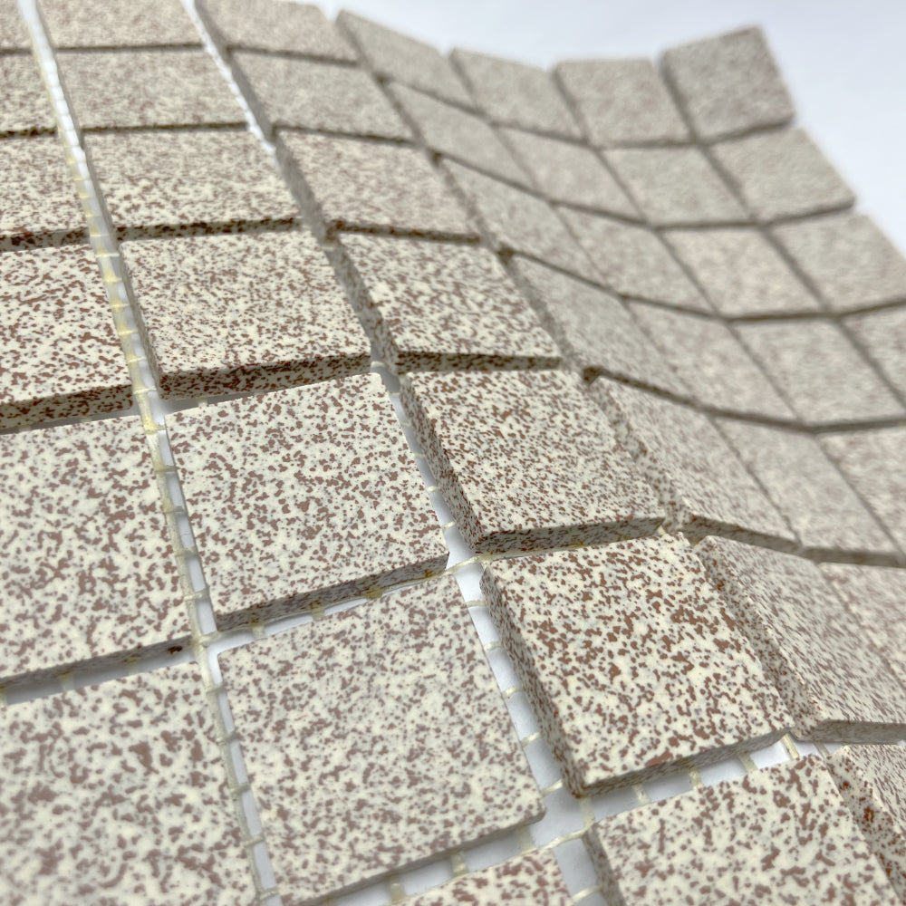Winckelmans Rouge 210 Mouchetés – matta mosaikplattor, 20x20 mm på nät