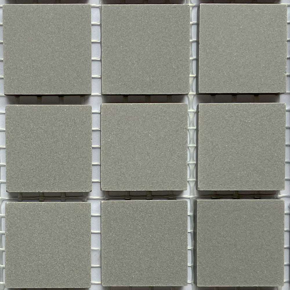 Winckelmans Ardoise – mattapintaiset 20x20 mm mosaiikkilaatat verkkoon kiinnitettyinä