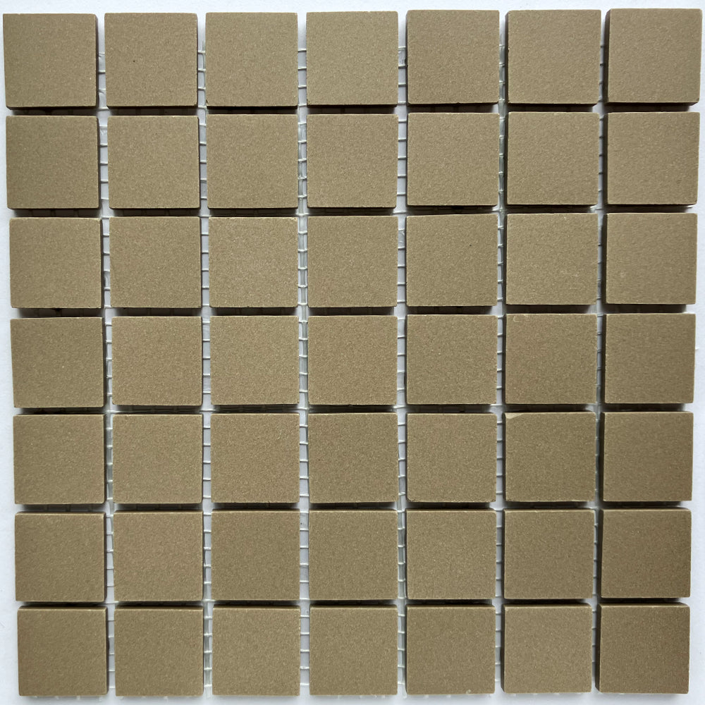 Winckelmans Taupe – matte mozaïektegels van 20x20 mm op gaas
