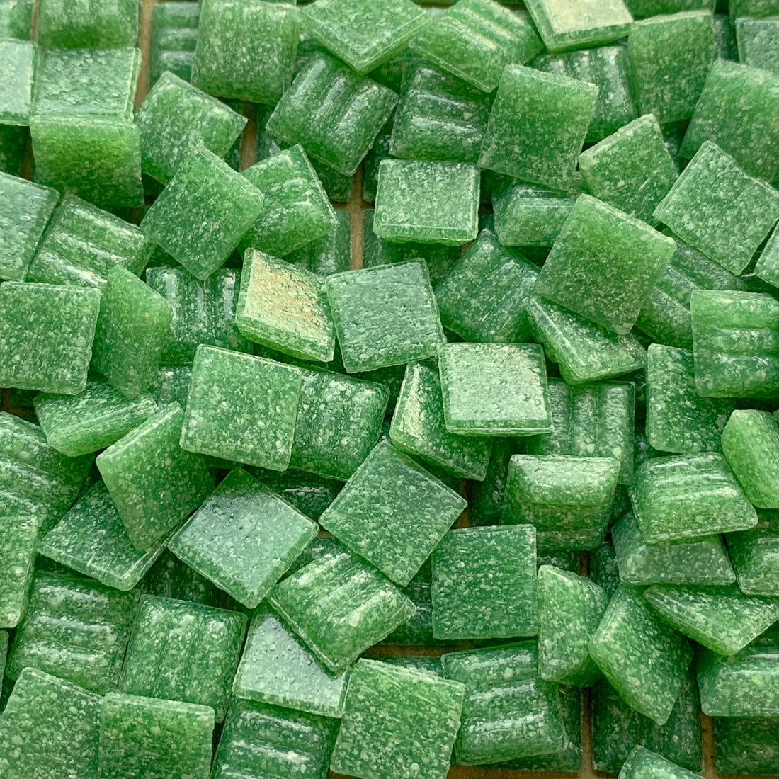 Glasmozaiek 10mm Bladgroen (los)