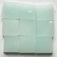 Detail van Tiffany Glacier IJsblauw met negen glastegeltjes