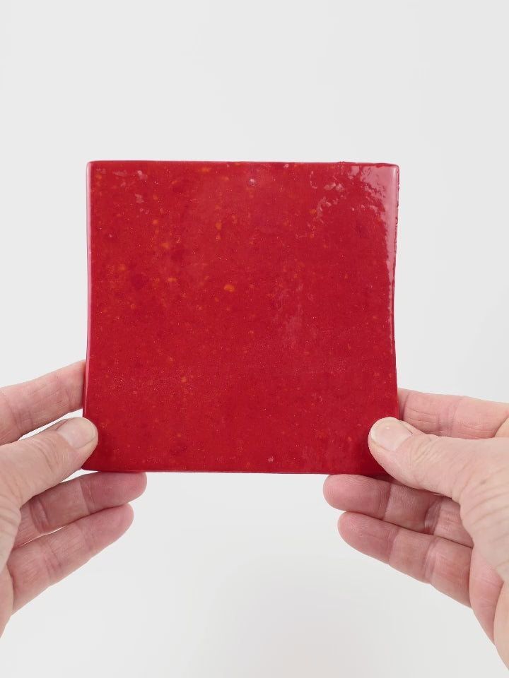 Video showing Morasutti Smalti mosaic tile – red – 11.5 x 11.5 cm, rotated to show full tile