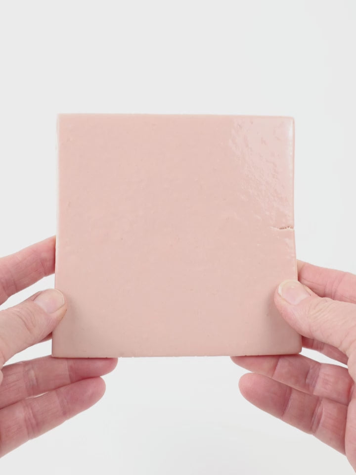 Video showing Morasutti Smalti mosaic tile – blush – 11.5 x 11.5 cm, rotated to show full tile