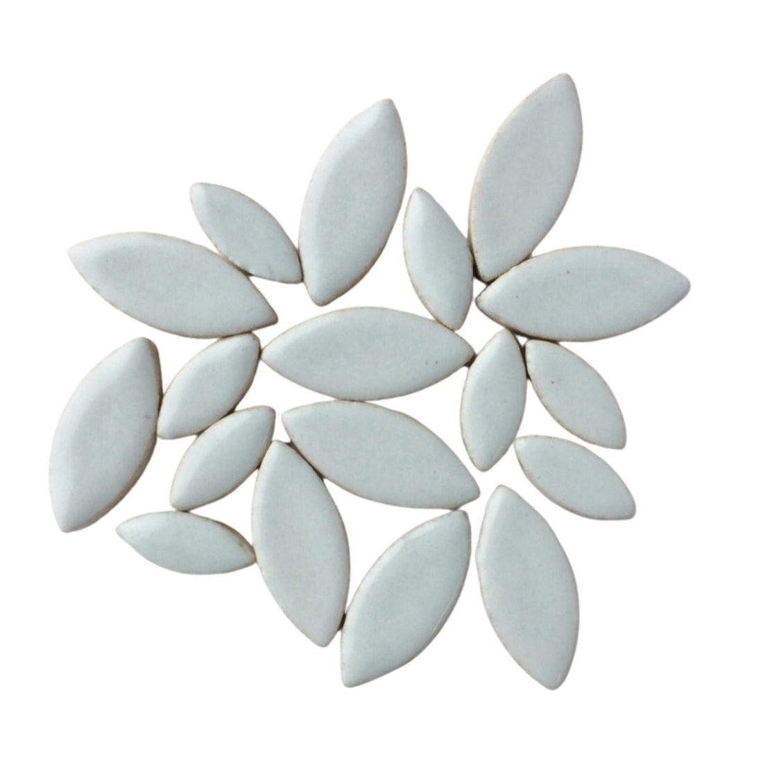 Verre Mosaique - glass mosaic -Glasmosaik-glasmozaïek-Bloemblaadjes Ijsblauw - mosaicshop