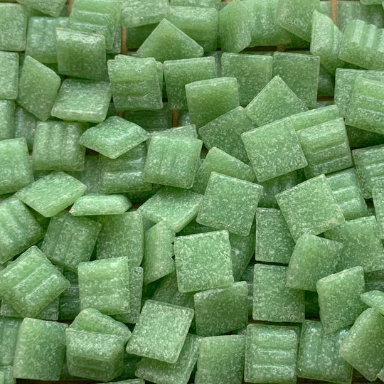 Classic Vitreous 10mm  Spring Green