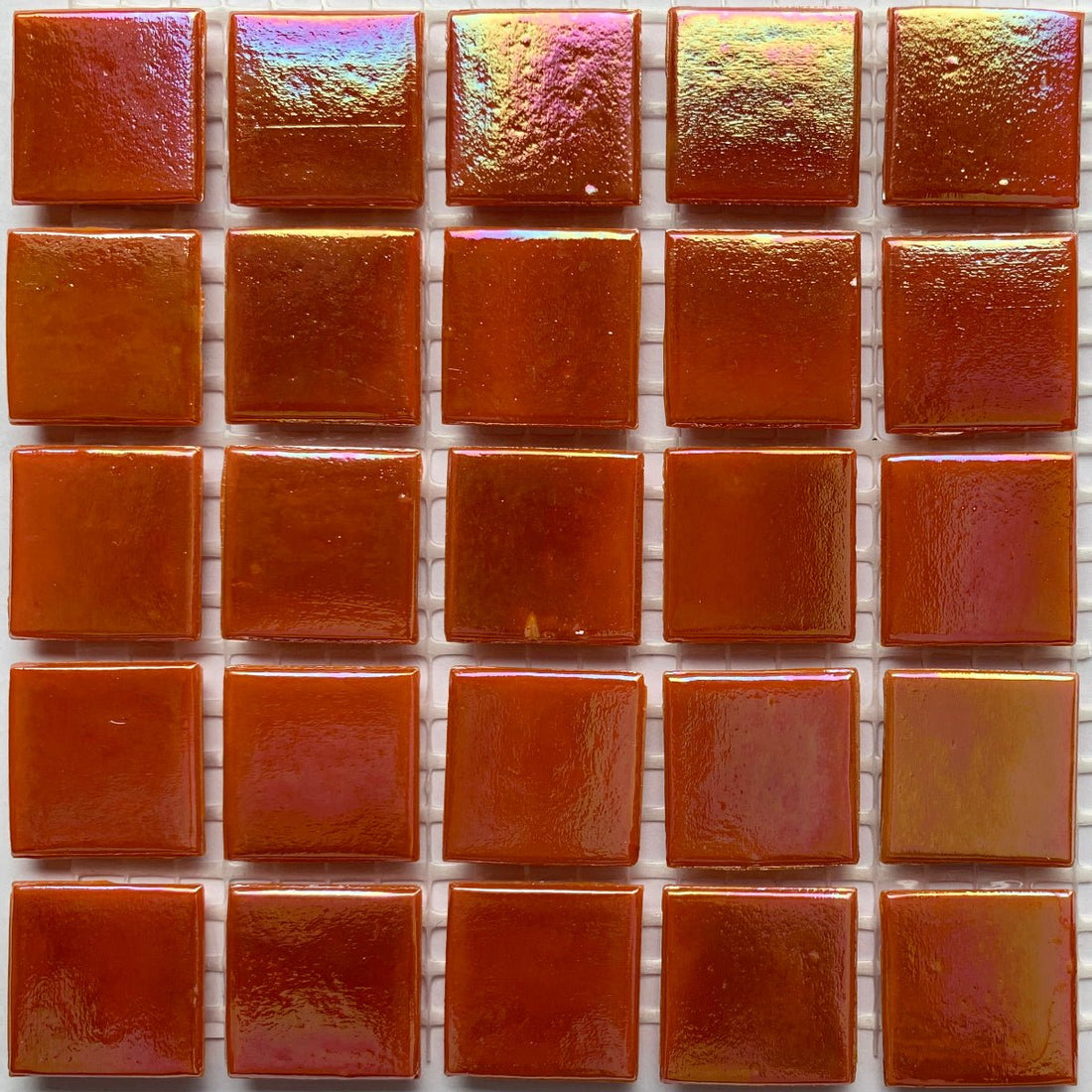 Irisoiva lasimosaiikki 20mm akaatti - mosaicshop