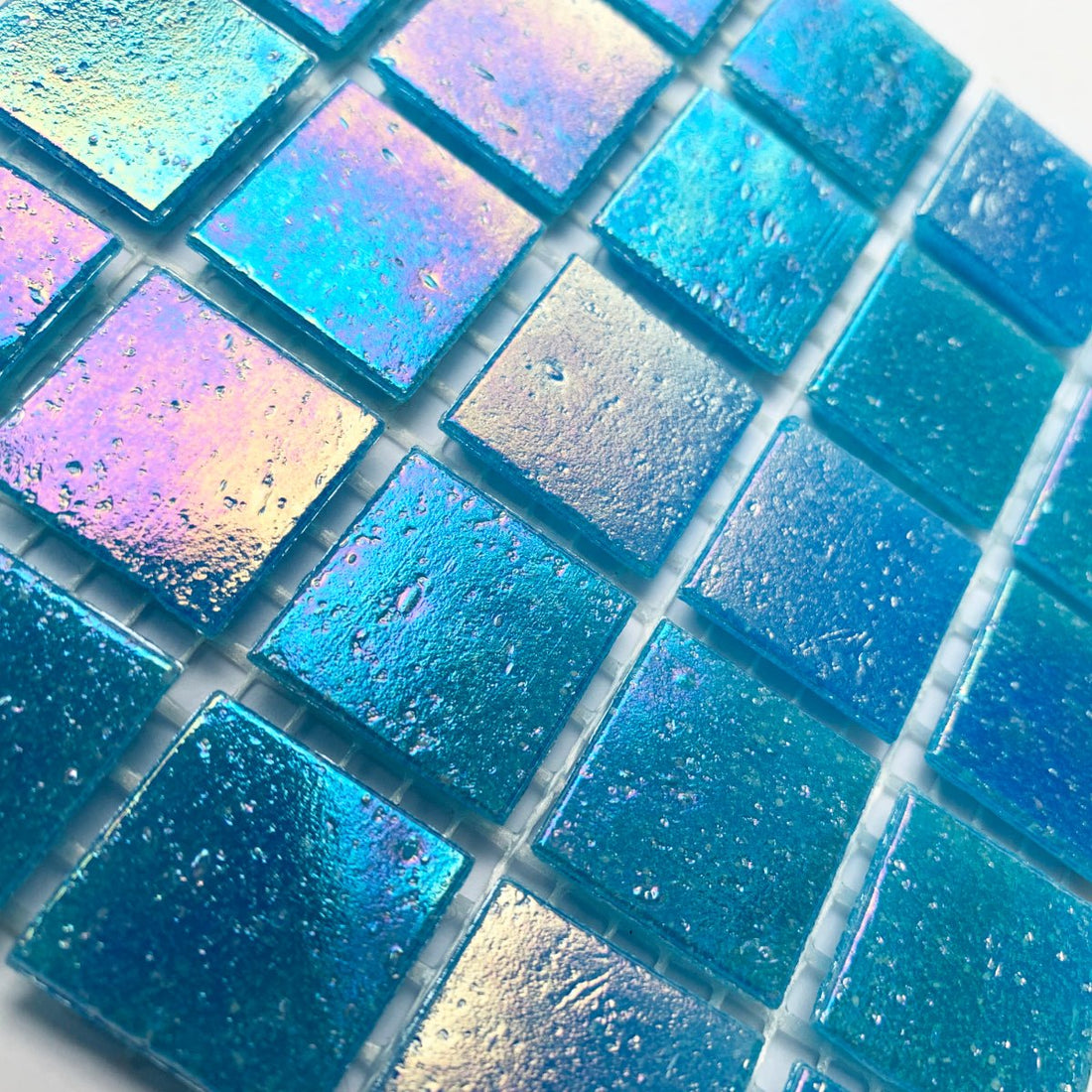 Irisoiva lasimosaiikki 20mm kuninkaansininen - mosaicshop