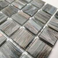 Kultasuoninen lasimosaiikki 20mm yösumu - mosaicshop