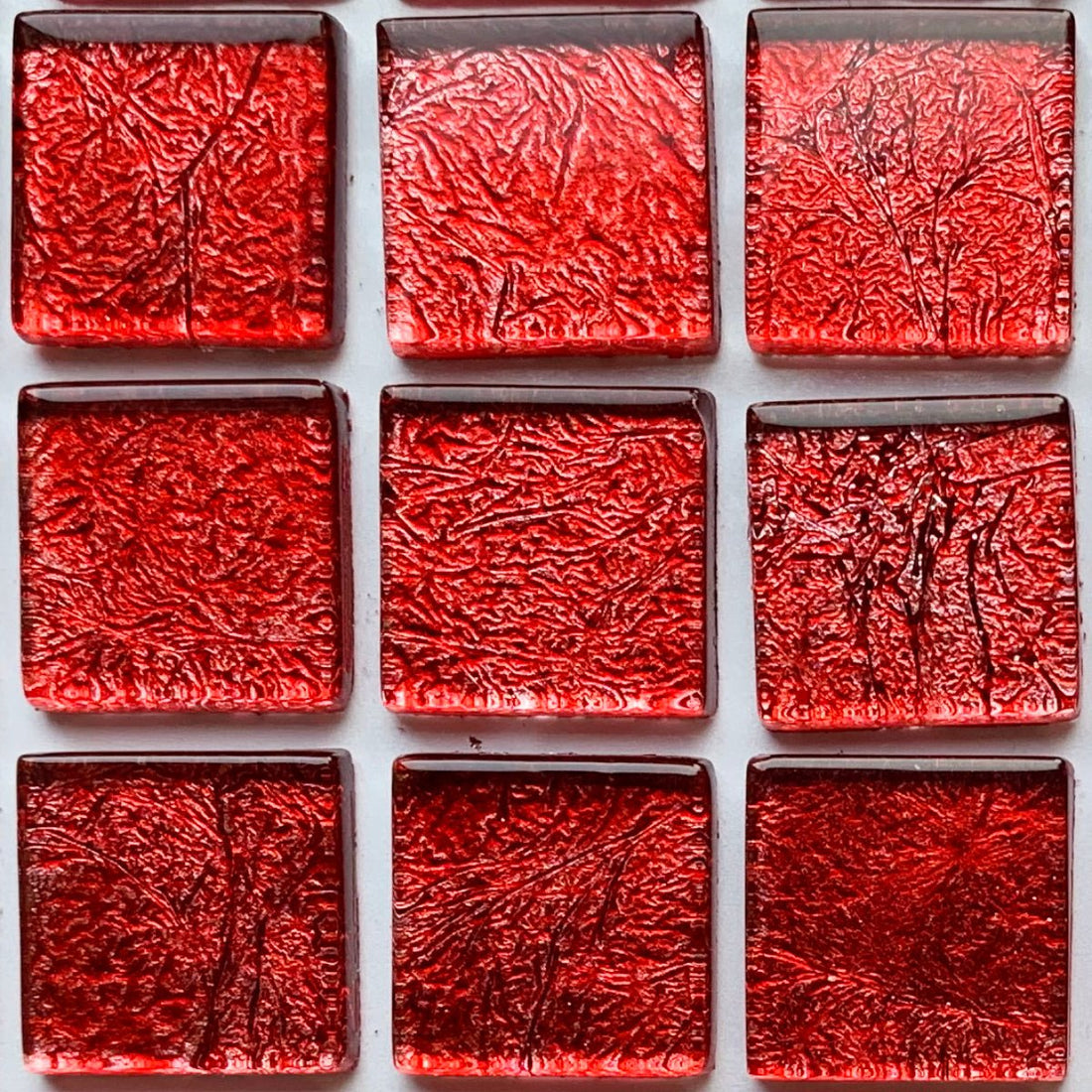 Lasimosaiikki – Peilimosaiikki 20mm vadelma - mosaicshop