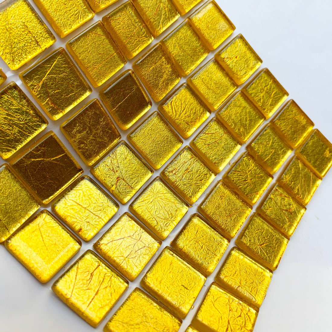 Lasimosaiikki – Peilimosaiikki 20mm kultainen - mosaicshop
