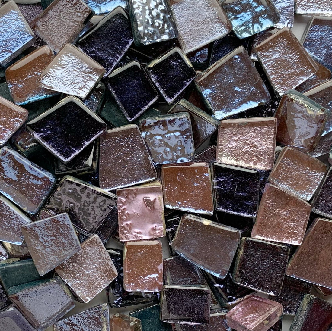 Lasimosaiikki – Peilipintainen lasilaatta violetti sekoitus - mosaicshop
