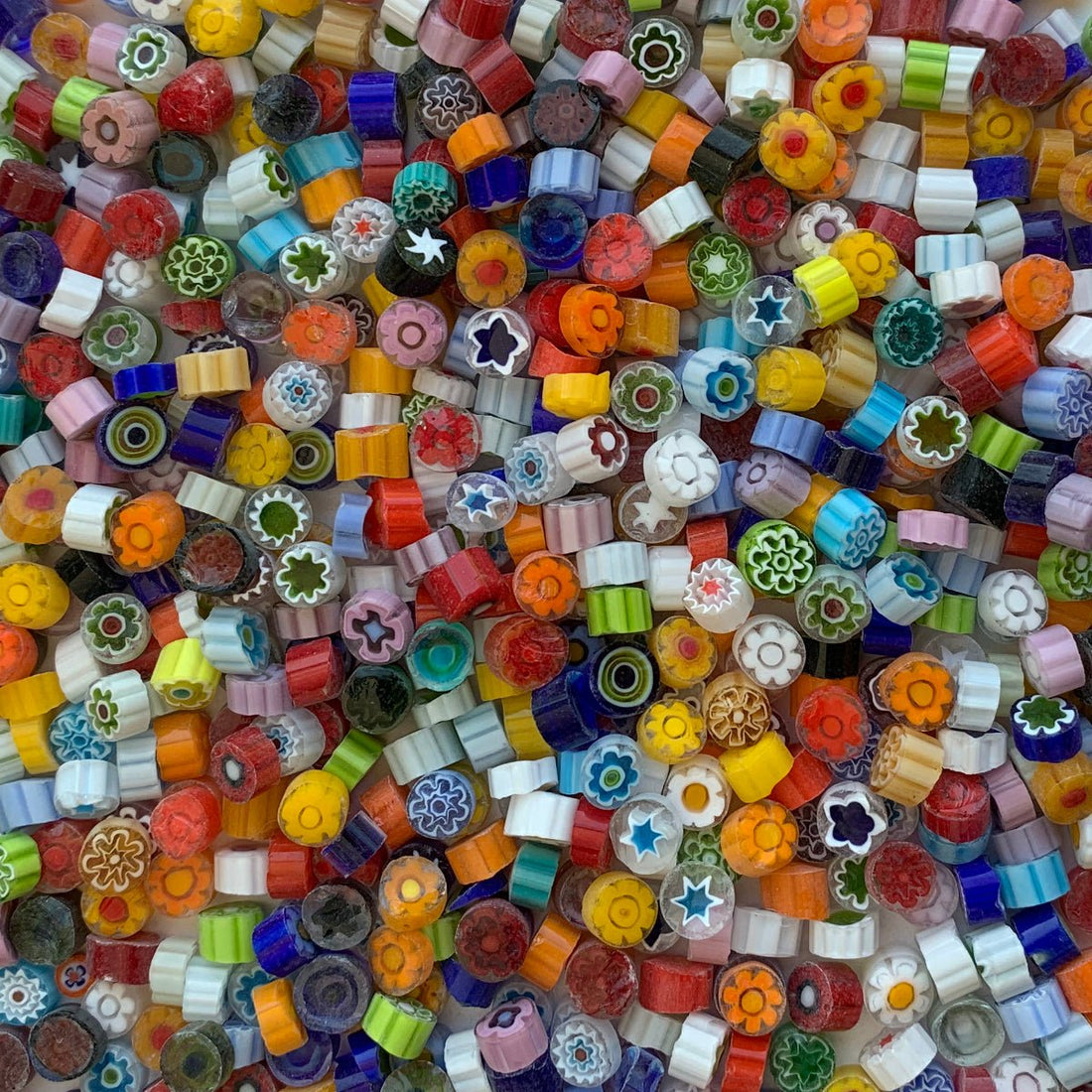 Lasimosaiikki – Millefiori värisekoitus 7/8 läpinäkyvä - mosaicshop