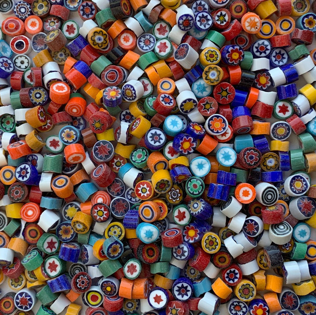 Lasimosaiikki – Millefiori värisekoitus 7/8 läpinäkymätön - mosaicshop