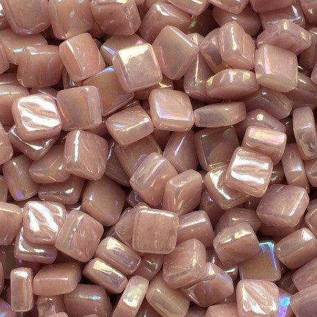 Lasimosaiikki – Helmiäishohtoinen Ottoman 8mm ruusun terälehti - mosaicshop