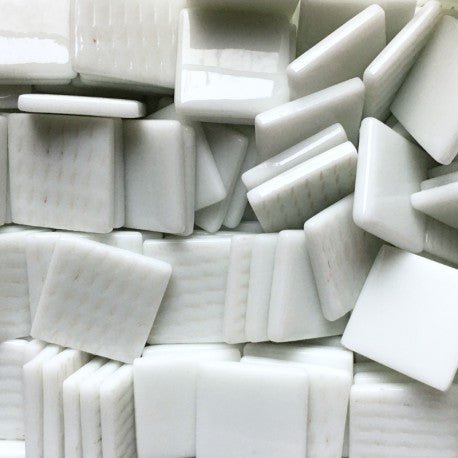 Lasimosaiikki – Pâte de Verre 25mm opaalinvalkoinen - mosaicshop