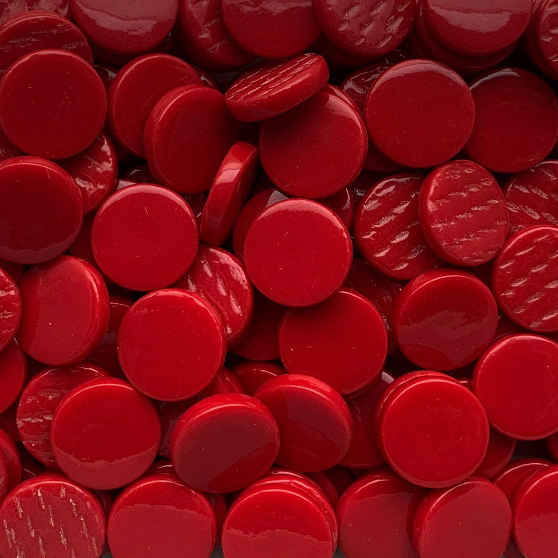 Lasimosaiikki – Pyöreä lasilaatta 18mm verenpunainen - mosaicshop