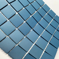 Winckelmans Bleu Nuit – matte mosaikfliser på 20x20 mm på net