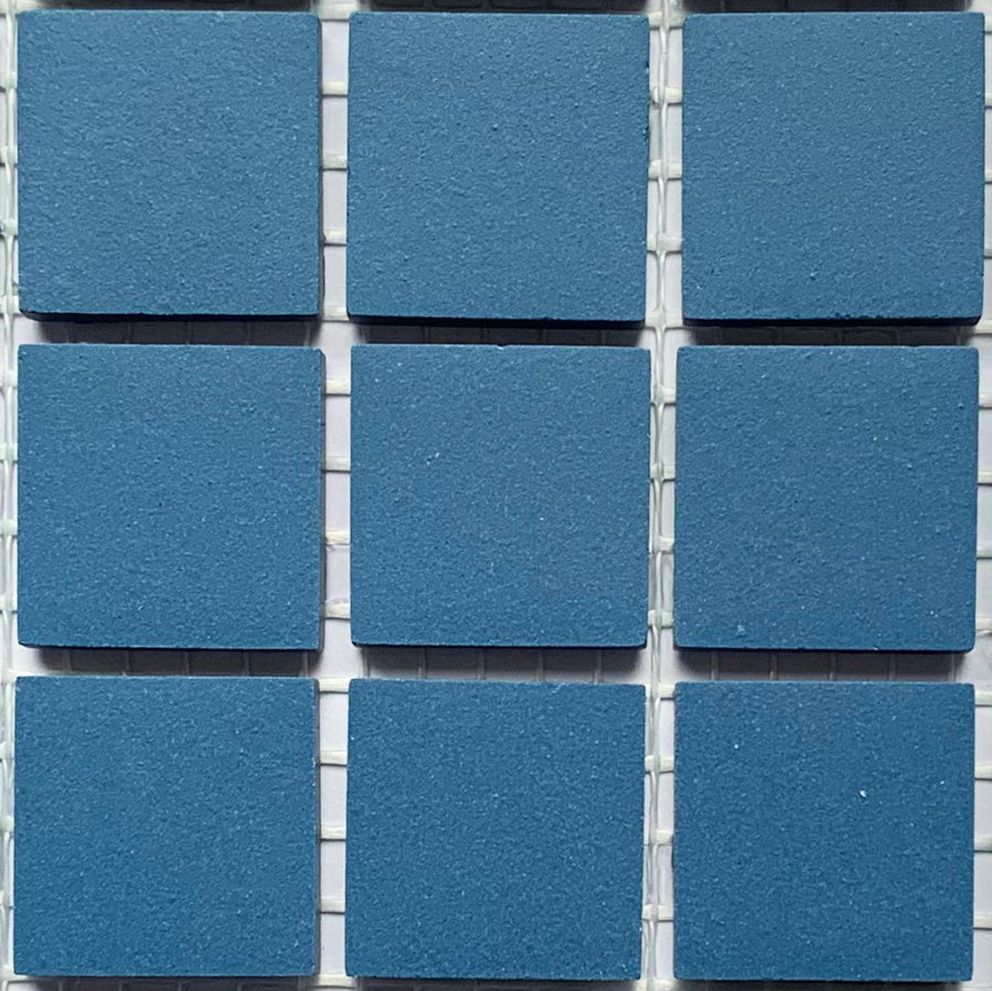 Winckelmans Bleu Nuit – matte mosaikfliser på 20x20 mm på net