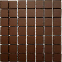 Winckelmans Brun – mattapintaiset 20x20 mm mosaiikkilaatat verkkoon kiinnitettyinä