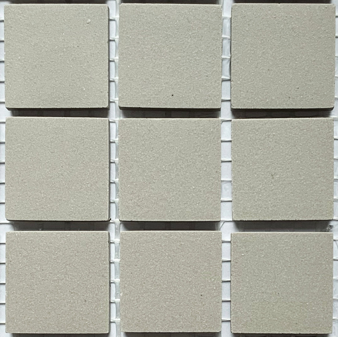Winckelmans Gris Pale – matte mosaikfliser på 20x20 mm på net