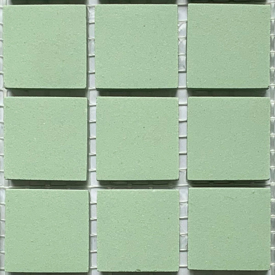 Winckelmans Pistache – matte mozaïektegels van 20x20 mm op gaas