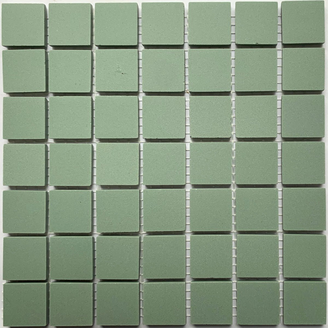 Winckelmans Vert Pale – matte Mosaikfliesen im Format 20x20 mm auf Netz
