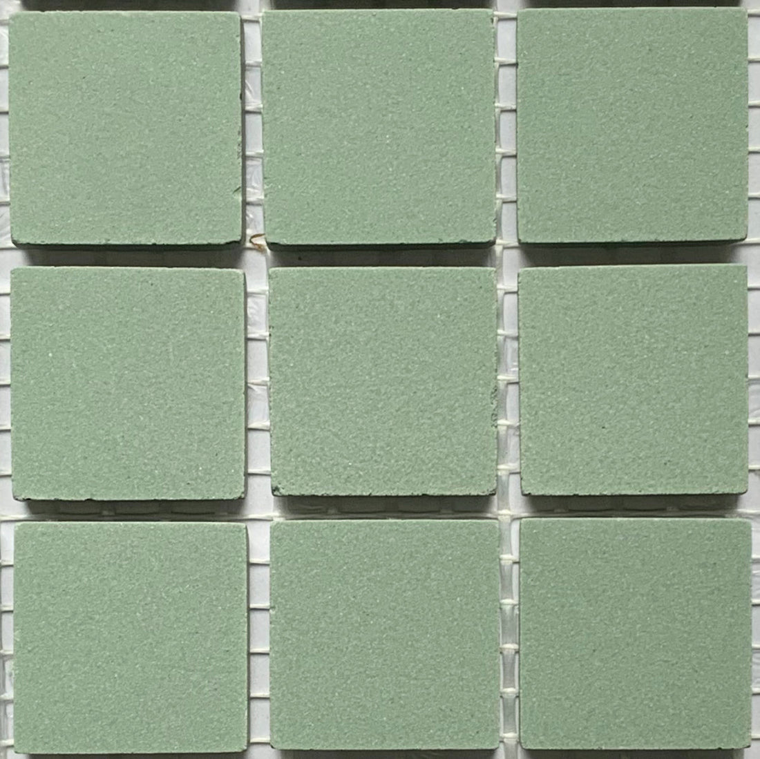 Winckelmans Vert Pale – matte Mosaikfliesen im Format 20x20 mm auf Netz